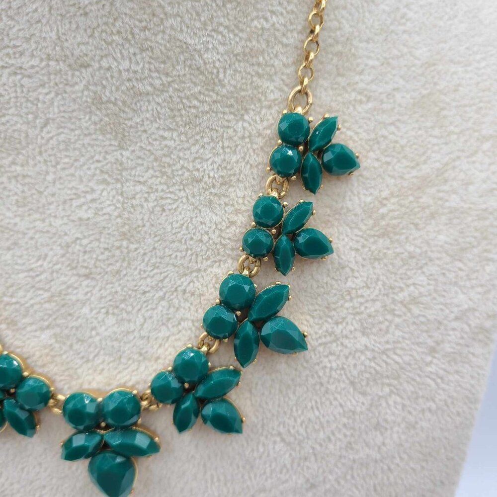 J Crew Green Resin Gold Tone Necklace NWOT! - Picture 7 of 10